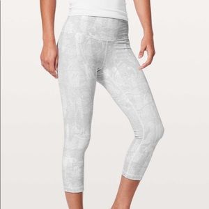 Lululemon Wunder Under Crop (Hi-Rise) *21" Eternal Wave White